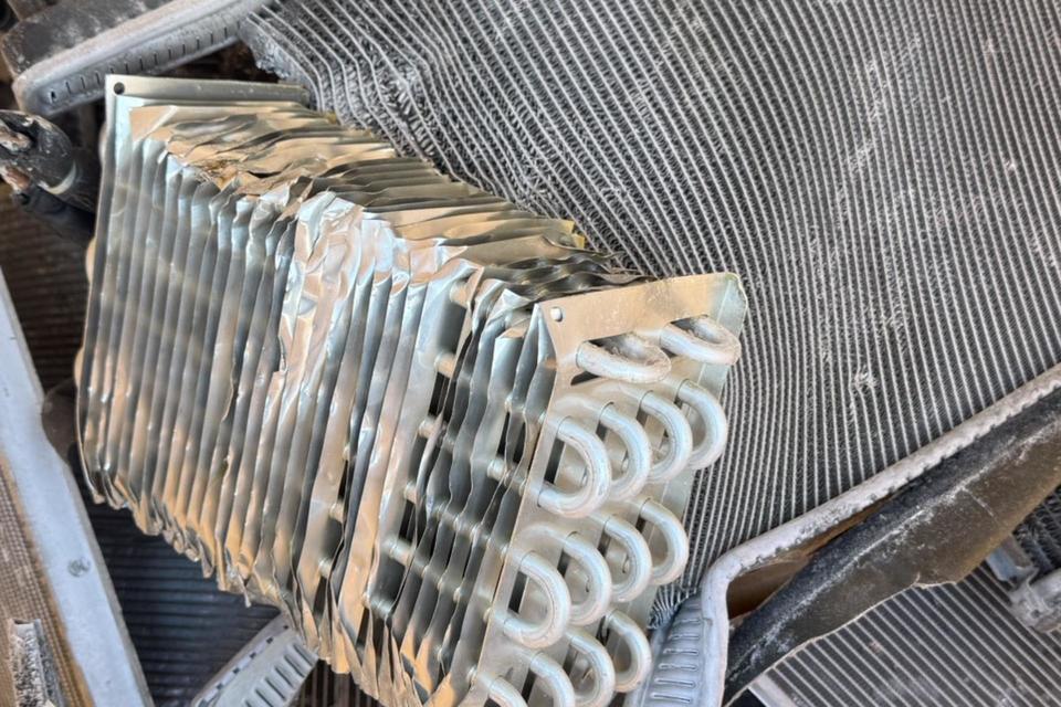 アルミラジエターの画像